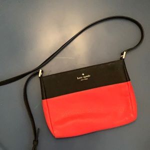 Adorable red and black Kate Spade crossbody bag!